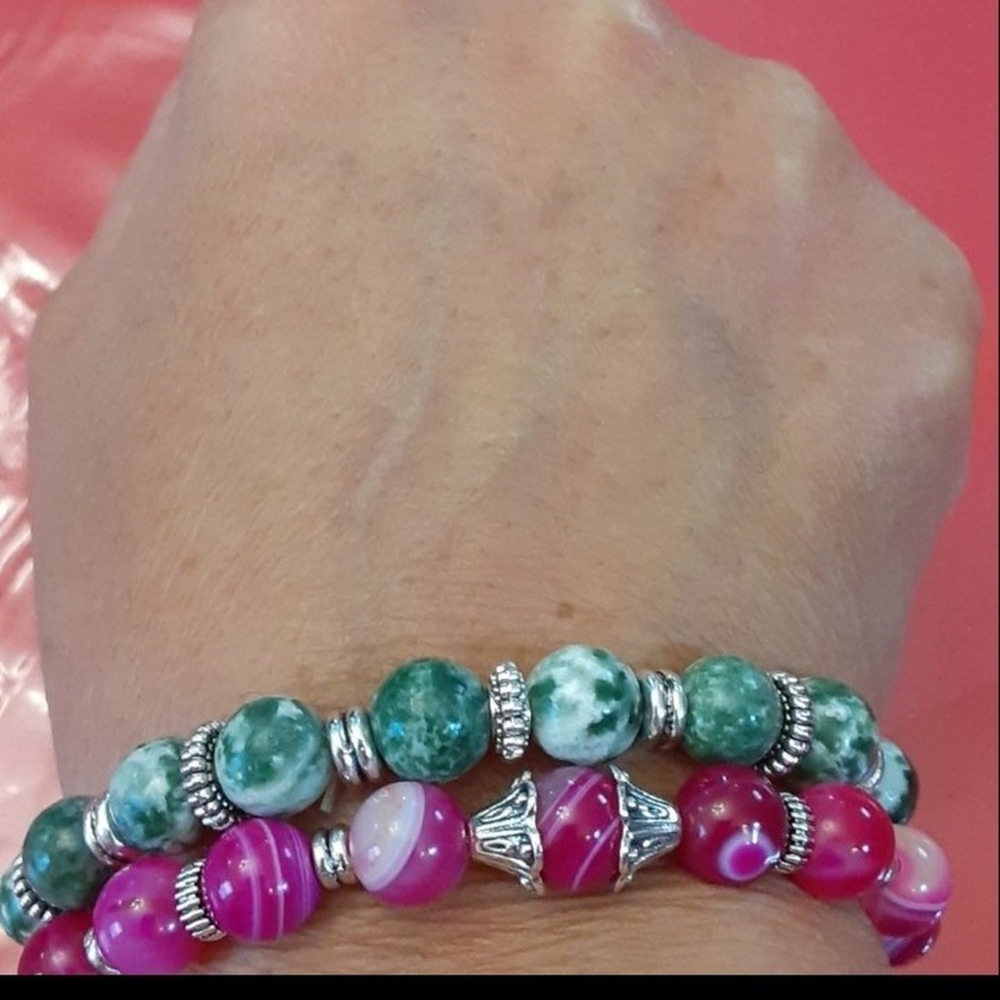 Bracelets natural beads